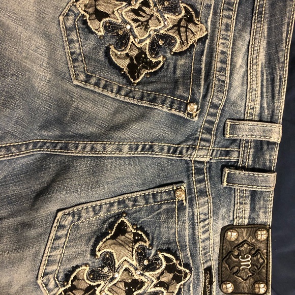 Miss Me Waist Size 30 - Picture 3 of 6